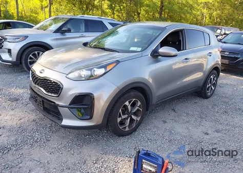 2020 Kia Sportage Lx z USA, uszkodzony, nr VIN KNDPM3AC2L7827491